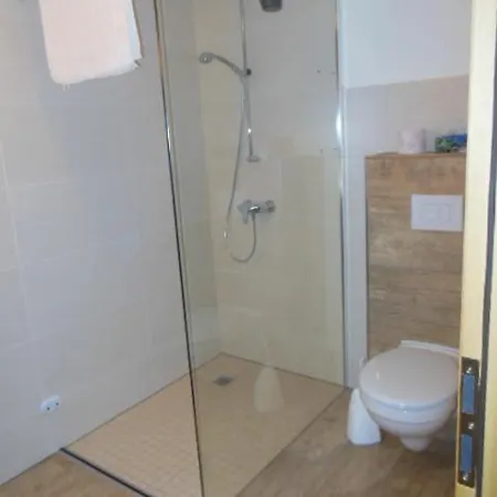 Schoene Scheune Luenow * Roskow